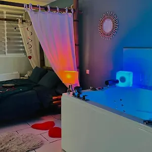 Love Room Beauté - Suites avec Jacuzzi Maison d'hôtes